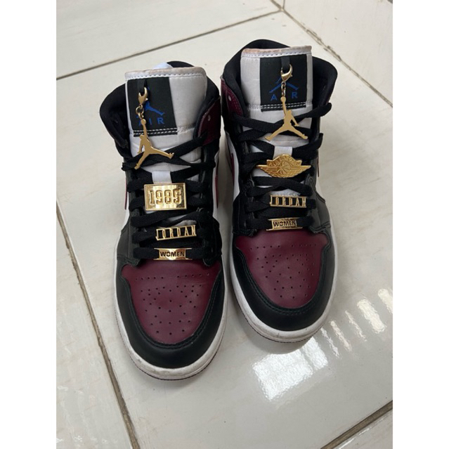 Air Jordan 1 Mid Beetroot Burgundy Maroon Gold Pendats