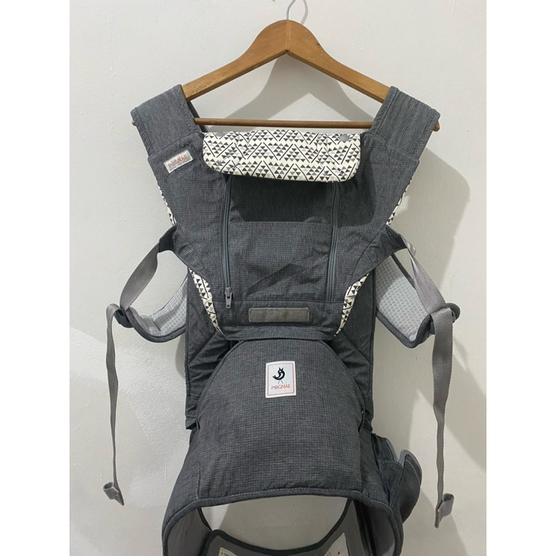 Preloved Gendongan Pognae 5+ Hipseat SSC