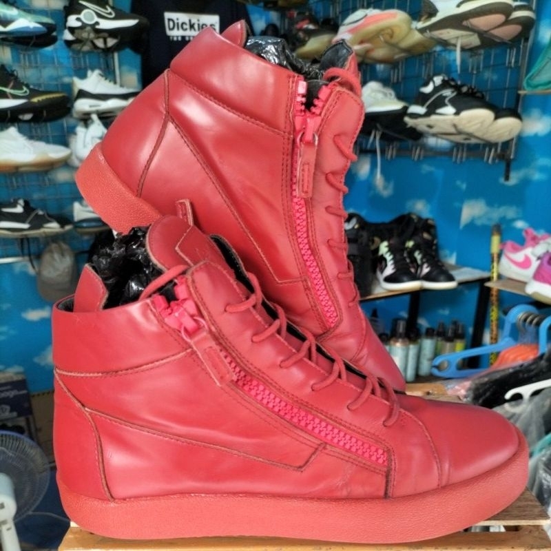 *Giuseppe Zanotti*