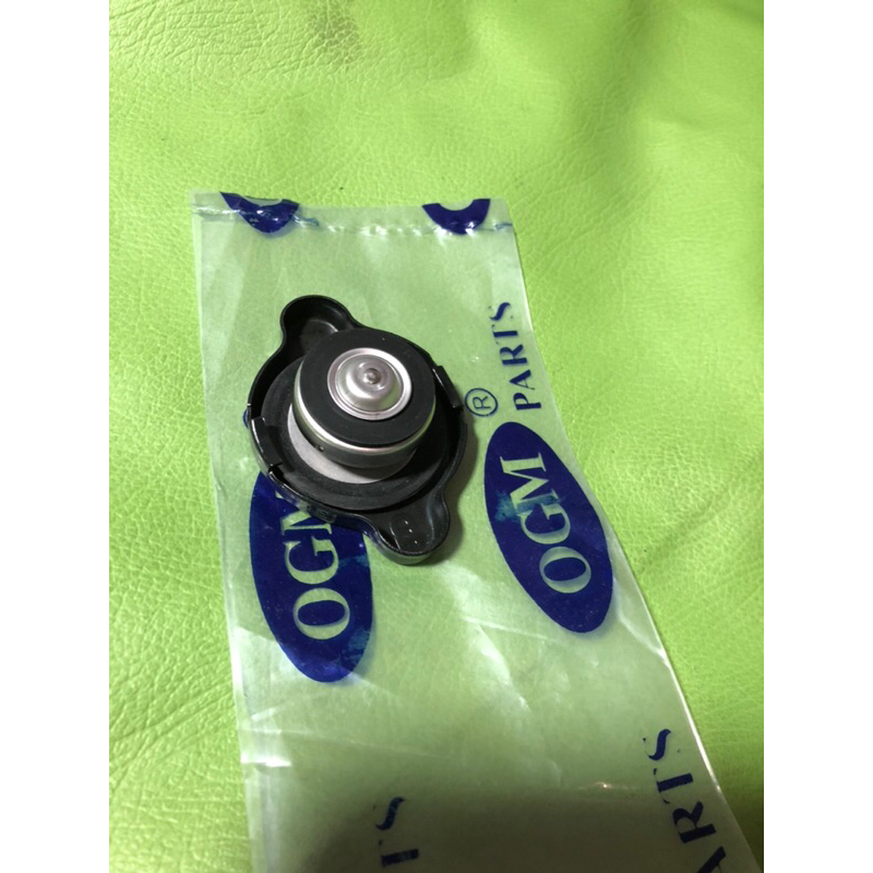 TUTUP RADIATOR KIJANG SUPER/GRAND/KAPSUL/7K CARBU/EFI 1.8