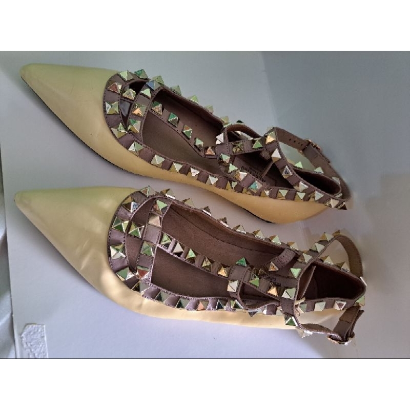 sepatu valentino rock stud duri second