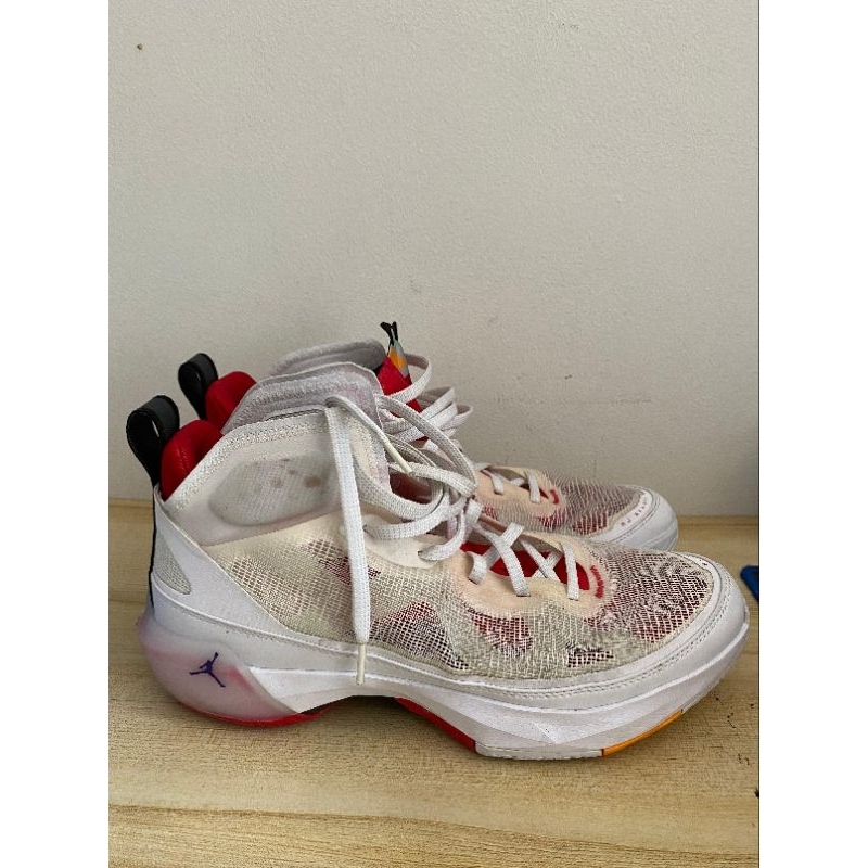 Sepatu jordan 37