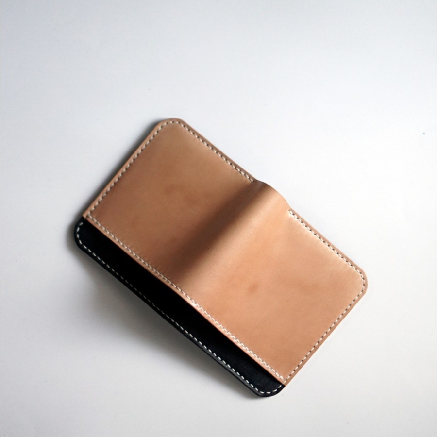 Whitehouse Leather Bifold - Dompet | Shell Cordovan