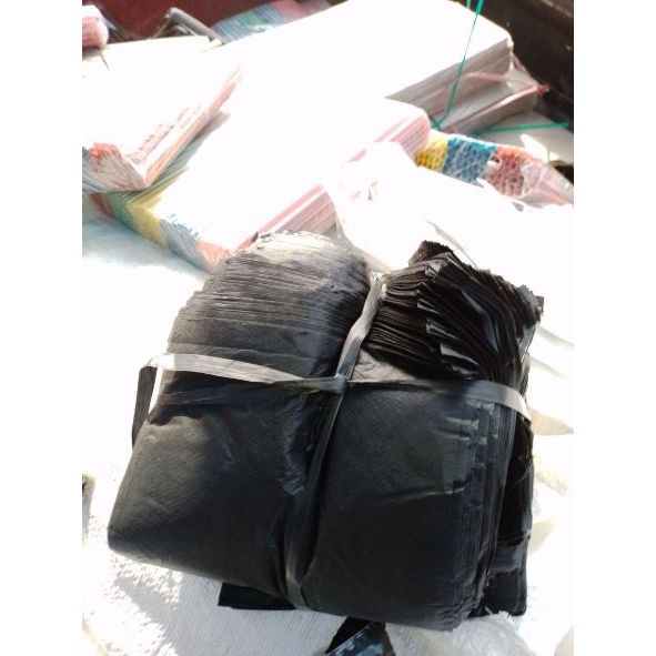 

pelastik kiloan tersedia dengan ukr 15, 24, 28, cuman 15k per kilo