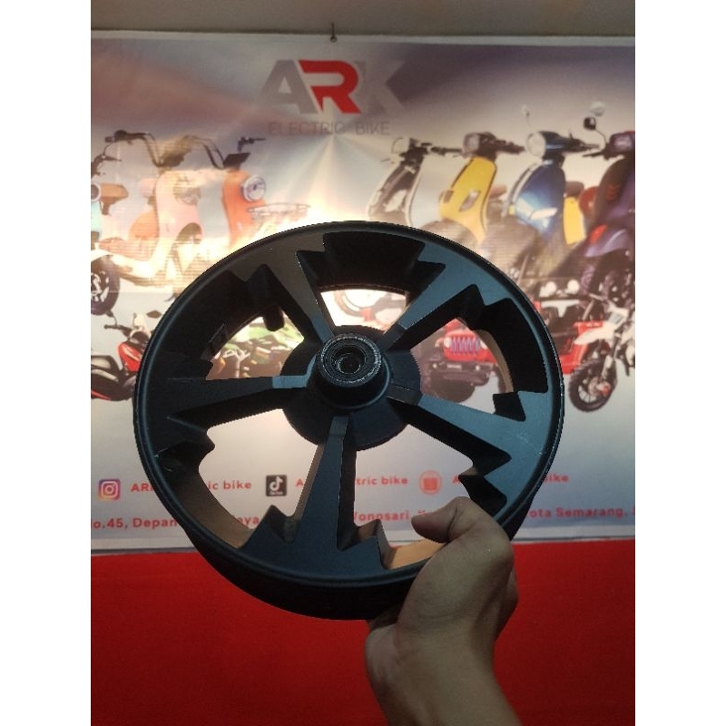 Velg depan t3s dan velg motor uwinfly lainyaORIGINAL