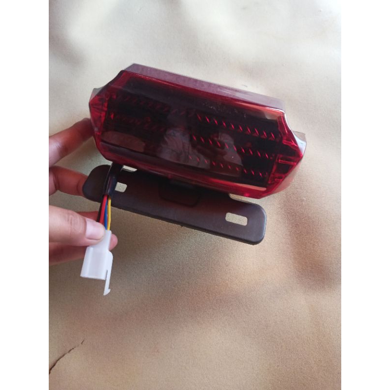 LAMPU BELKANG/ SEIN BELAKANG SEPEDA LISTRIK UNIFERSAL