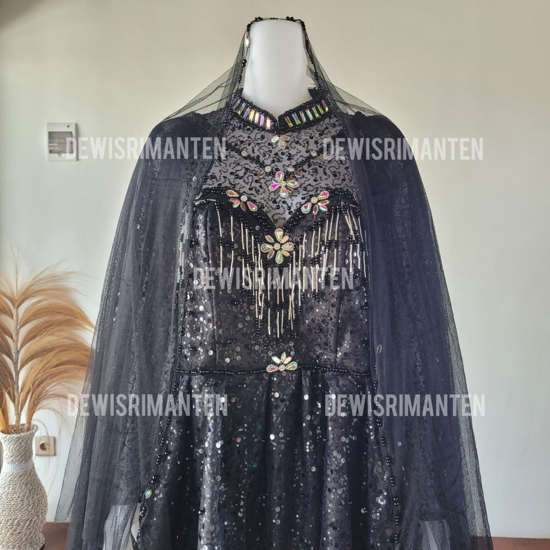 Gaun pengantin Hitam