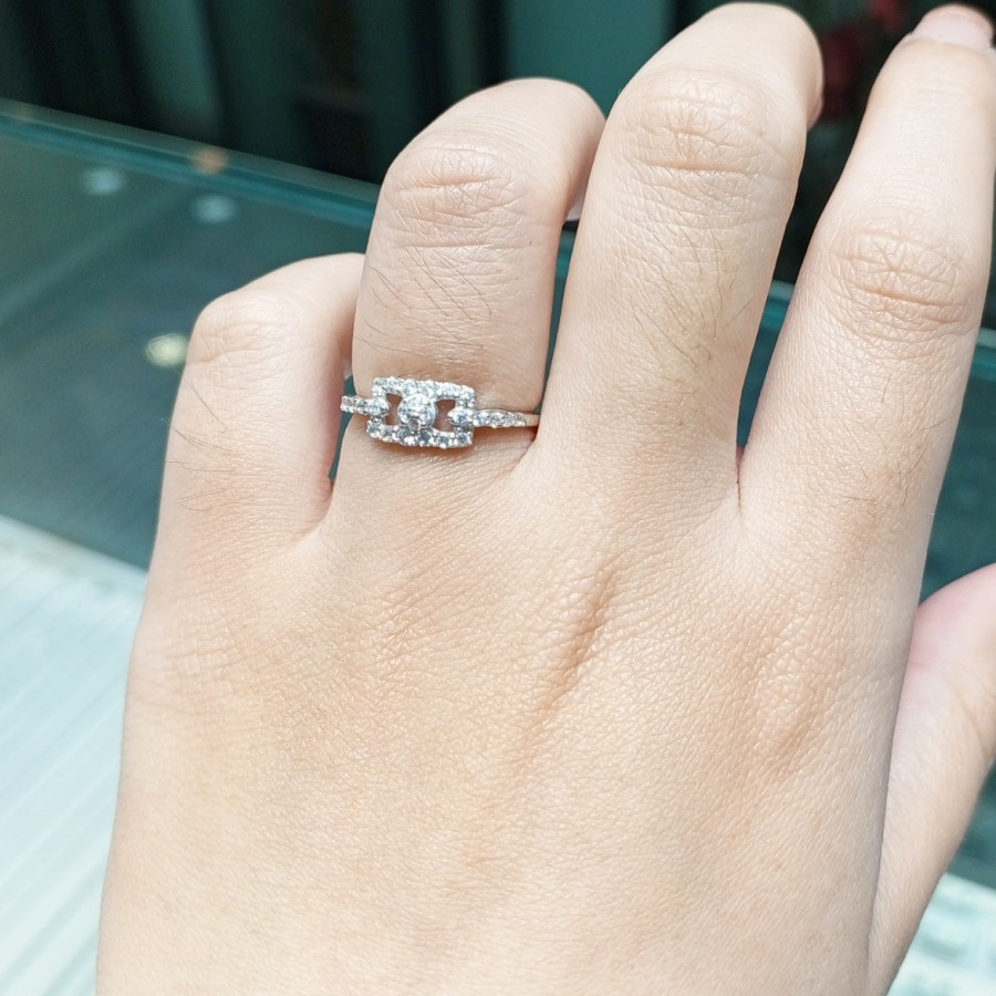 Cincin Wanita Mas Putih Zircon Fashion uk11 17k 75% 1.4gram (CG85)