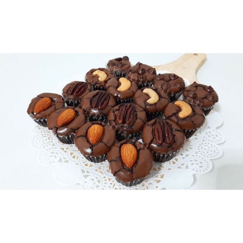 

Brownies cup mini 12pc bisa request topping