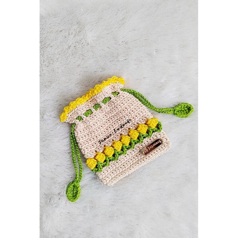 Pouch Rajut/ tulip pouch/ dompet rajut/pouch make-up