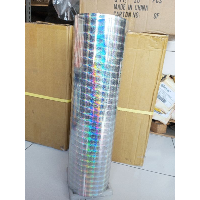 

ROLL Sticker Hologram Pelangi Cutting Rainbow 60cm x 100m