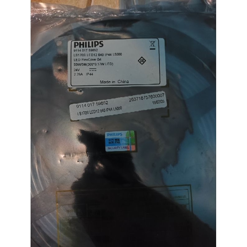 Lampu LED Strip LS170S LED 12 840 IP 44 L5000 PHILIPS