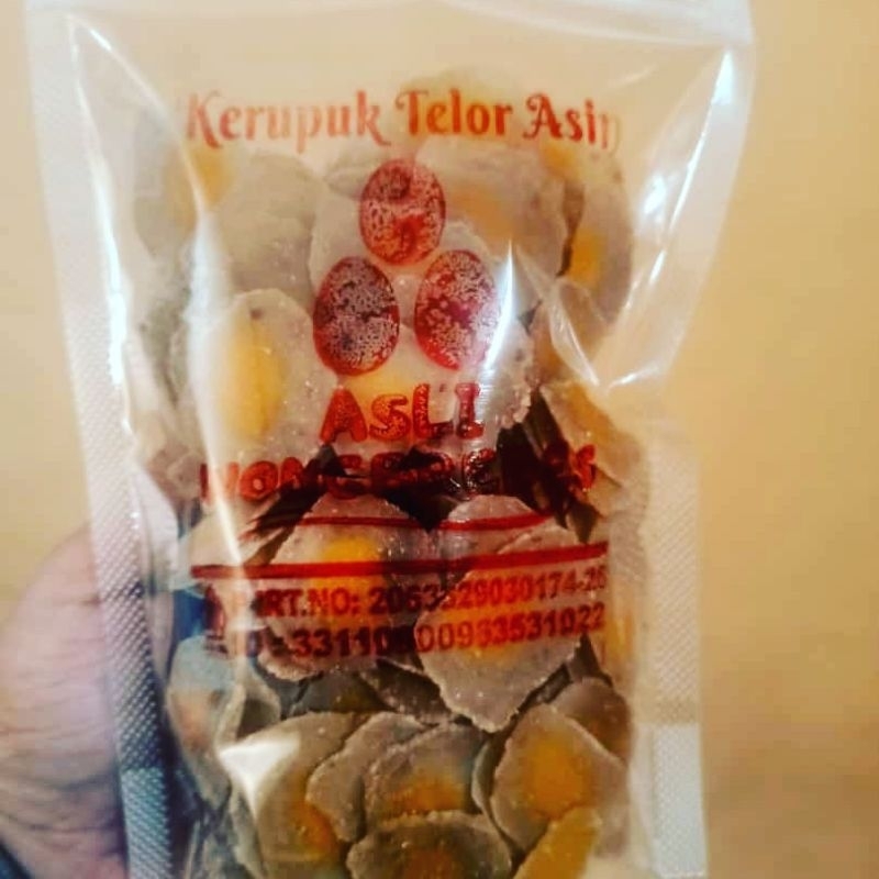 

kerupuk telor asin mentah 250 gr