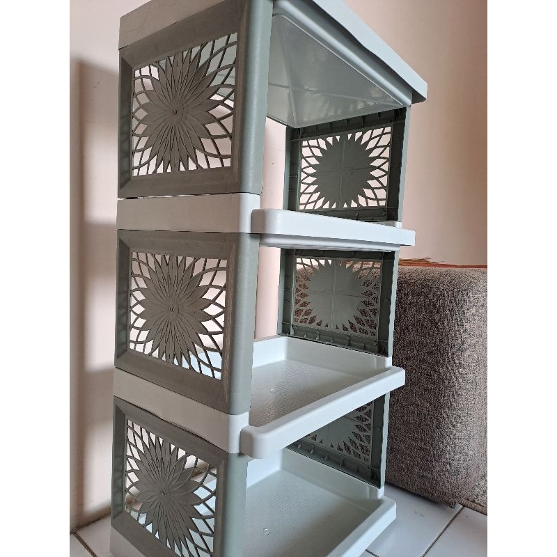 Rak susun plastik roda 4// Rak susun plastik besar// Rak penyimpanan anekà snack jajanana //Rak susu