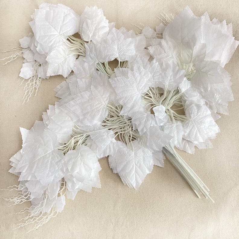 GROSIR Daun anggur PUTIH / Daun anggur plastik / Daun dekorasi / D-04/1 lusin ?