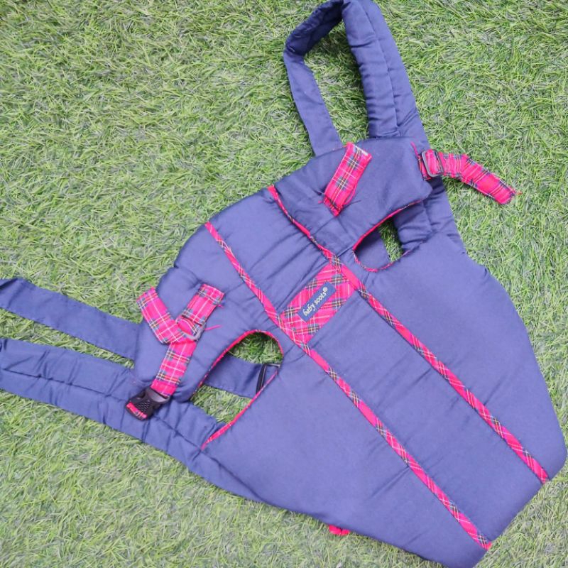 Preloved Gendongan Baby Scots / gendongan depan / M-Shape / Newborn