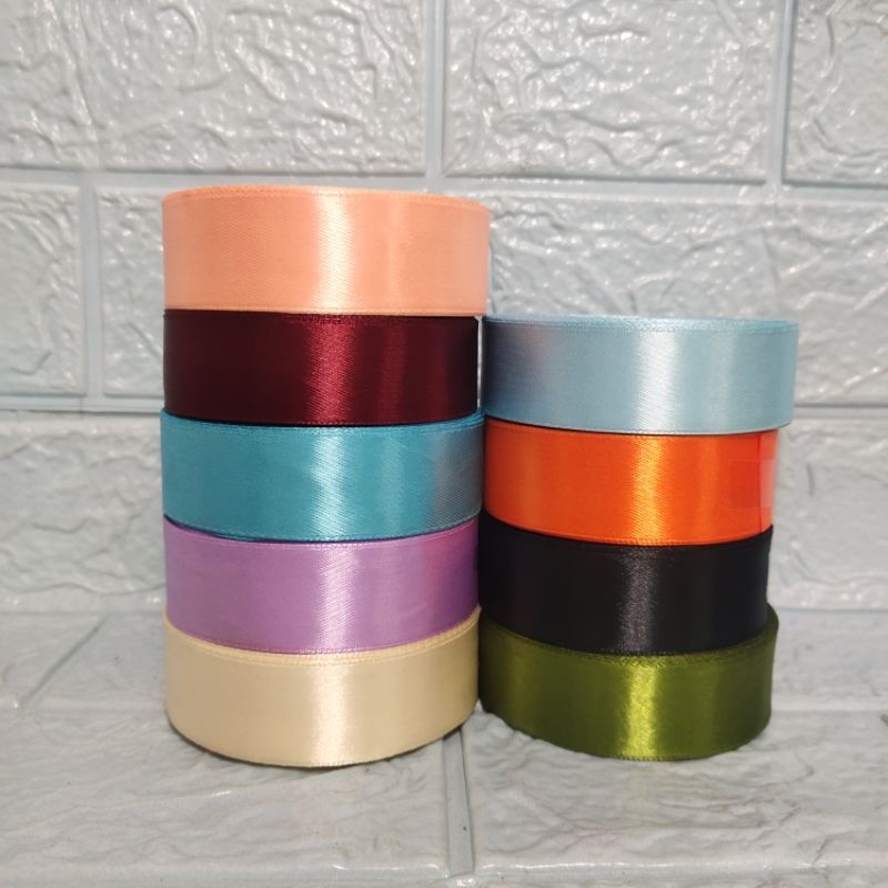 

pita satin 2.5mm meteran