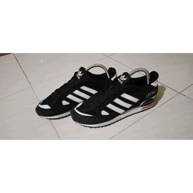 ZX 750 sneakers black white