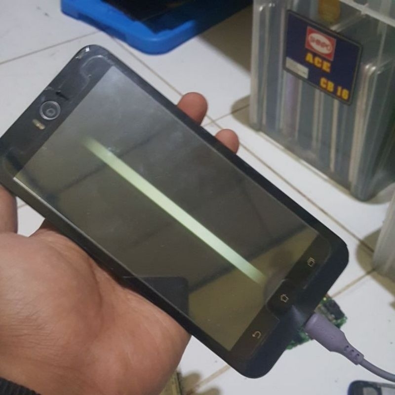 ASUS Zenfone Selfie Mesin Normal, Minus LCD