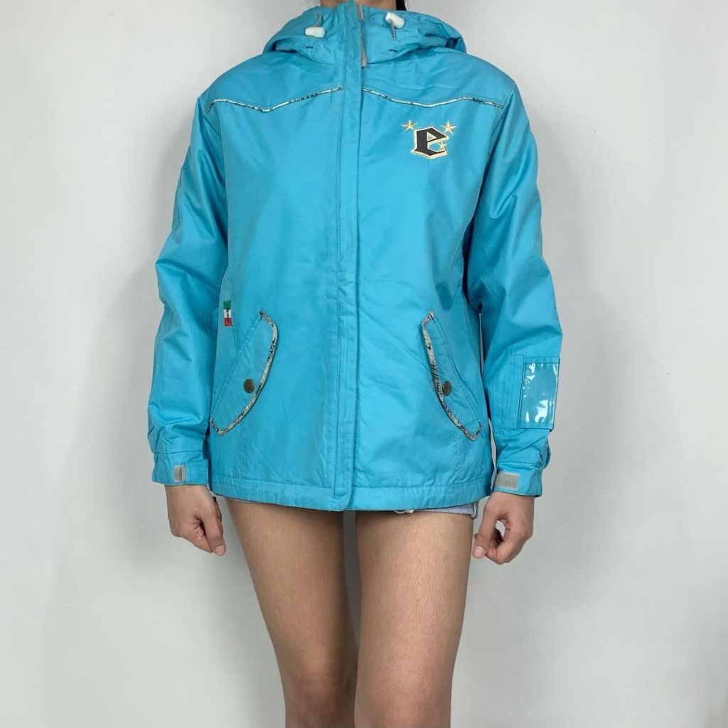 Jaket wanita Ellesse size fit XS (seperti baru) anti air 100% original 161223