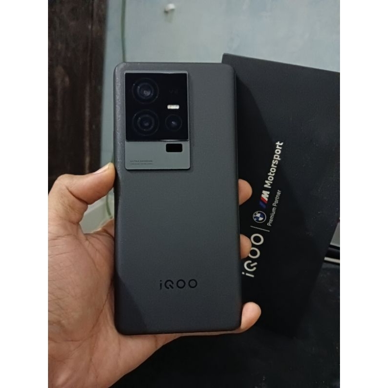IQOO 11 16/256gb Second