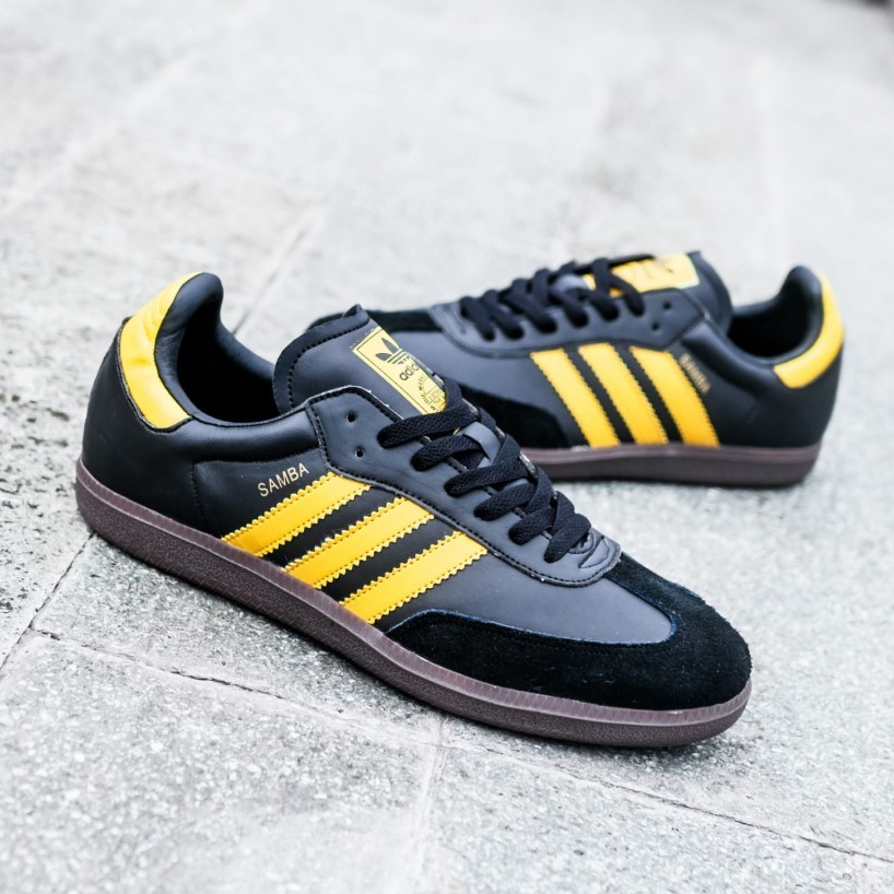 Sepatu Casuall Adidas Samba hitam lis kuning original BNWB