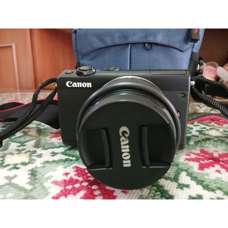 Preloved kamera mirrorless Canon M100