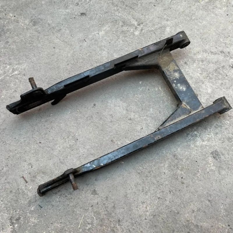 Swing Arm atau Sasis For Honda Astrea Grand Prima Astrea Bulus Honda C70 barang second cabutan100%Or