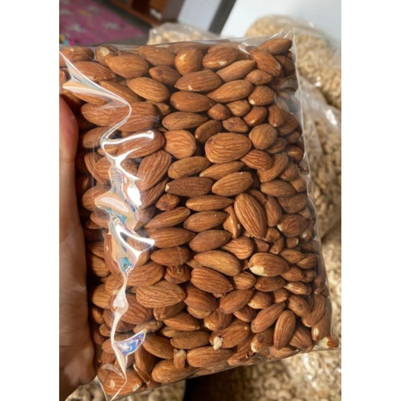 kacang almond 1kg