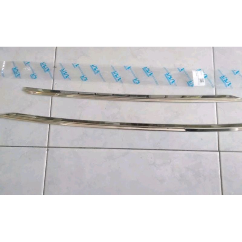 LIS KACA BELAKANG CALYA SIGRA BERKUALITAS