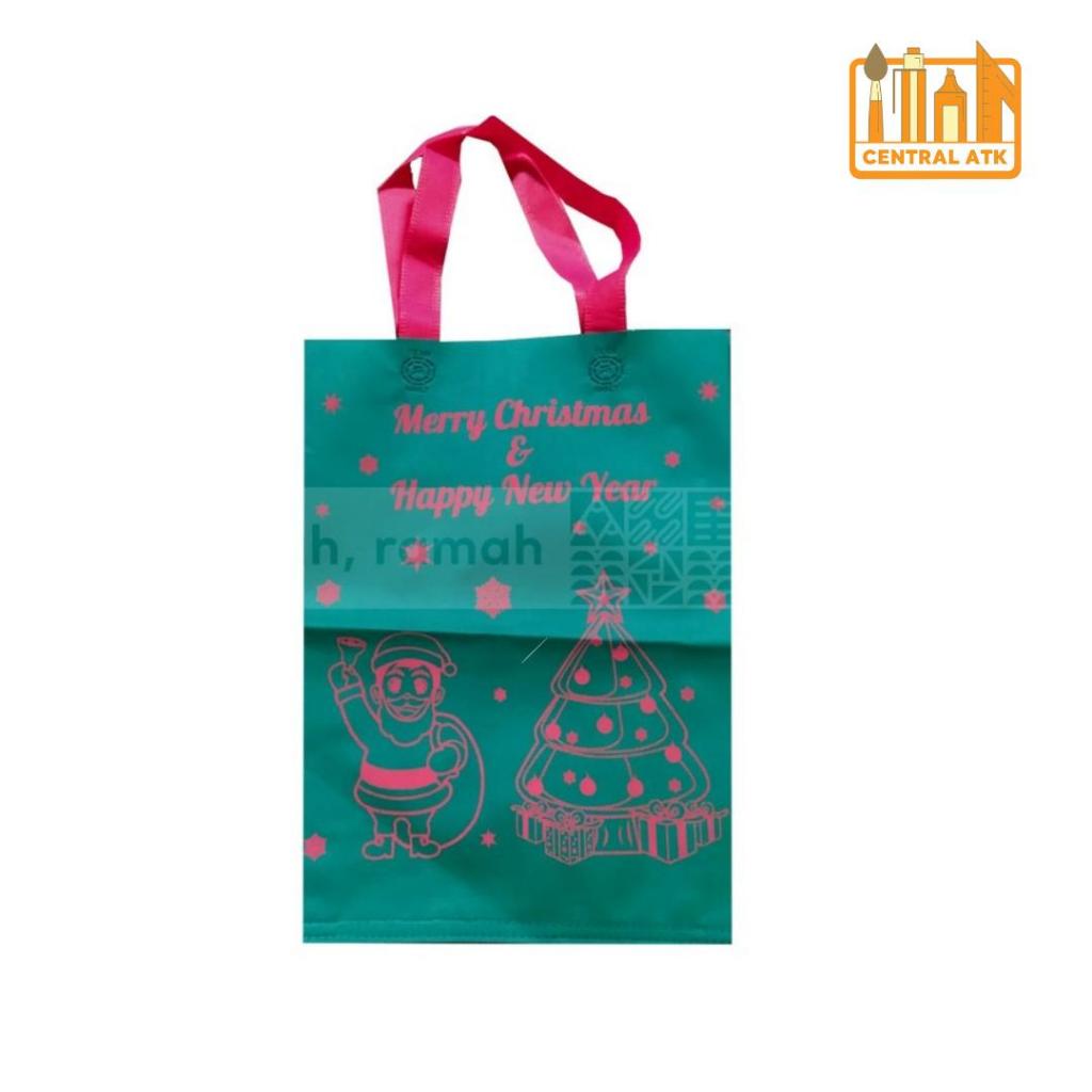 GOODIE BAG / TAS KAIN / SPUNBOND MOTIF NATAL GOMICO (30X40)