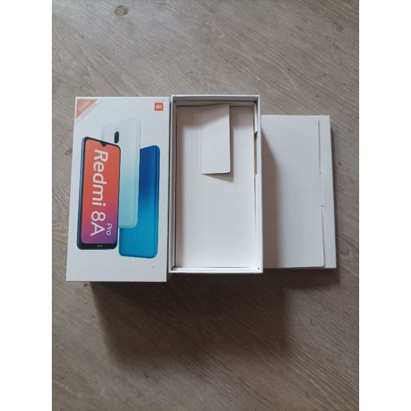 

dus box bekas xiaomi redmi 8a pro