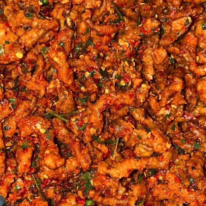 

Usus Krispi / kripik usus 250 Gram Pedas daun jeruk