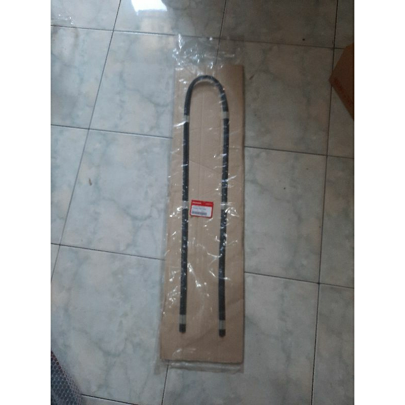 karet kaca bagasi atas honda jazz ge8 2008 2009 2010 2011 2012 2013 ori