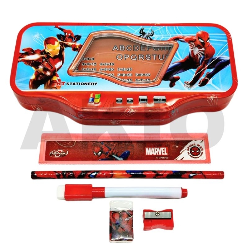 

Tempat Pensil Anak Set Alat Tulis BESAR 2 Susun Karakter SUPERHERO SPIDERMAN AVENGERS IRONMAN Kaleng Besi Murah KT6617