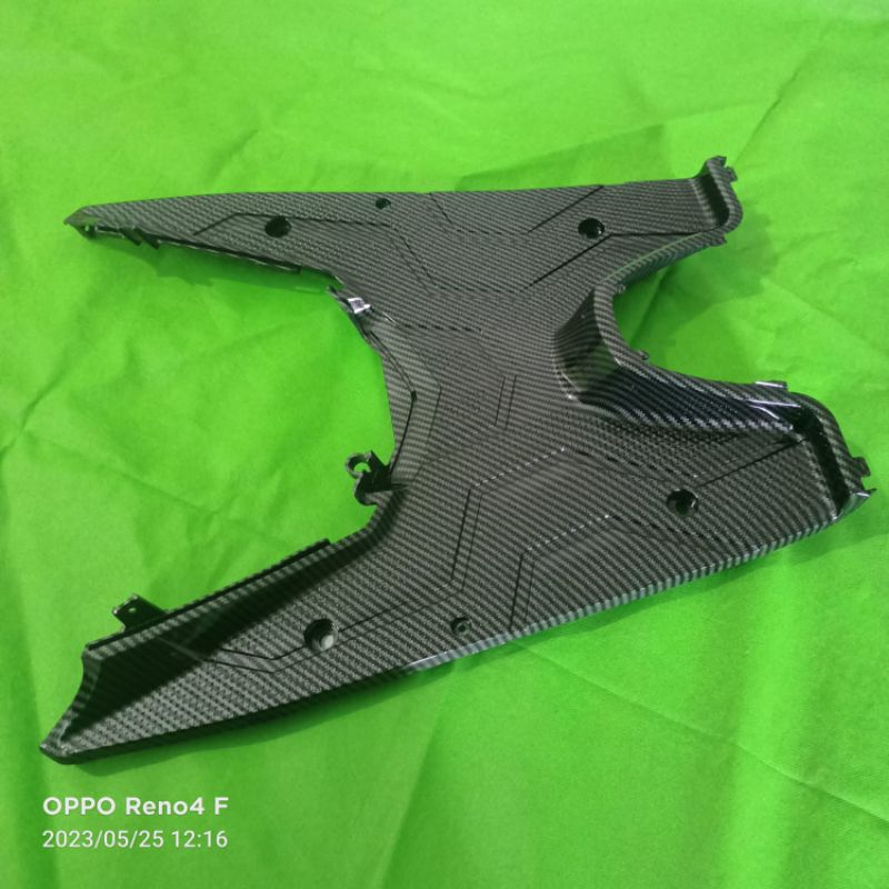 cover lantay atas Vario 125 old full carbon