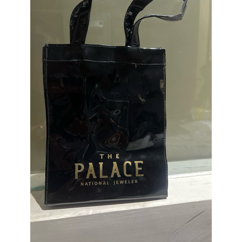 The palace leather bag original