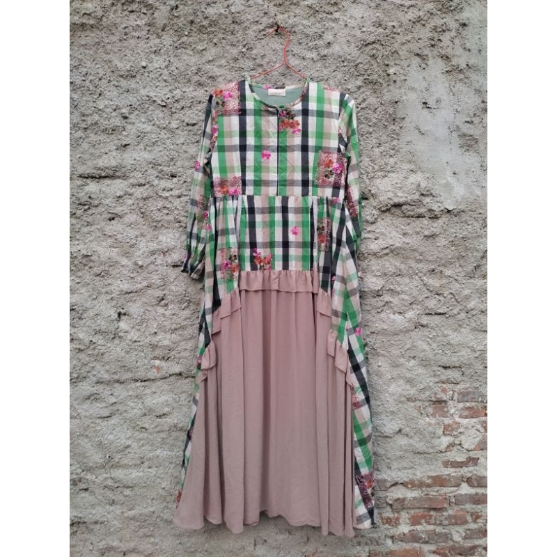 Cynthia mahendra gamis preloved