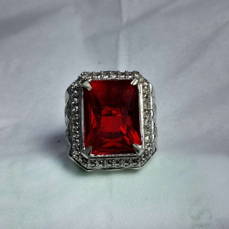 batu cincin merah siam kotak