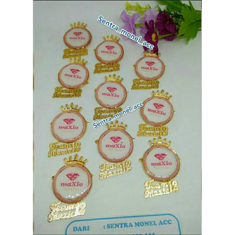 Bros Logo Maxie lapis emas ASLI anti karat / Bros maxie / pin logo / peniti hijab