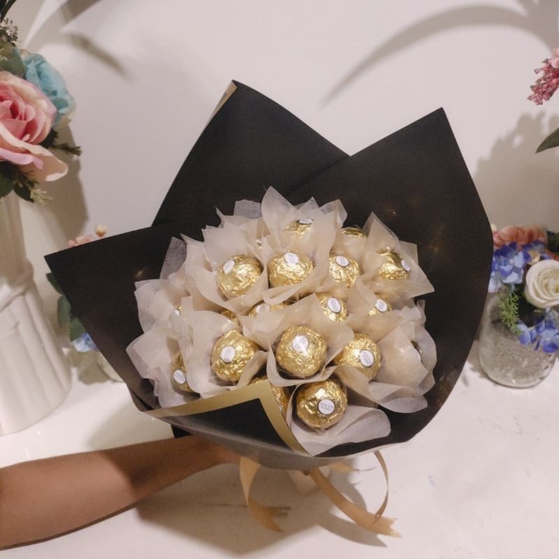 

.buket bouquet coklat premium ferrero hershey hadiah wisuda ultah anniversary ucapan terima kasih (scp )