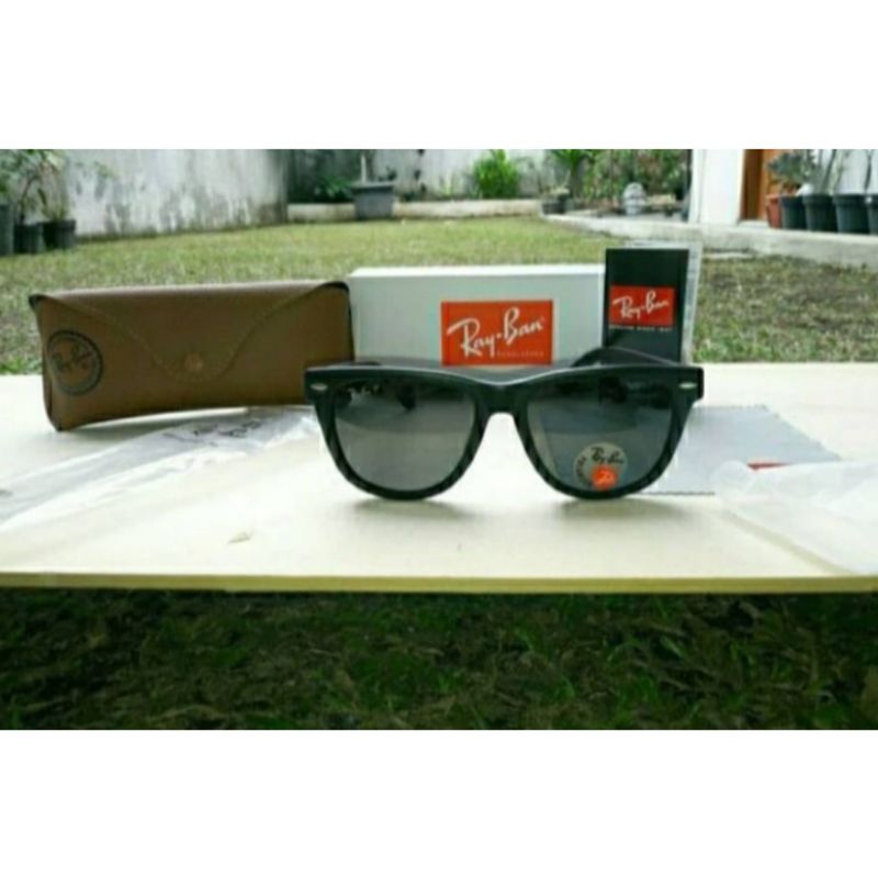 Rayban Wayfarer Original Kacamata / Eyewears - Sunglasses Pria