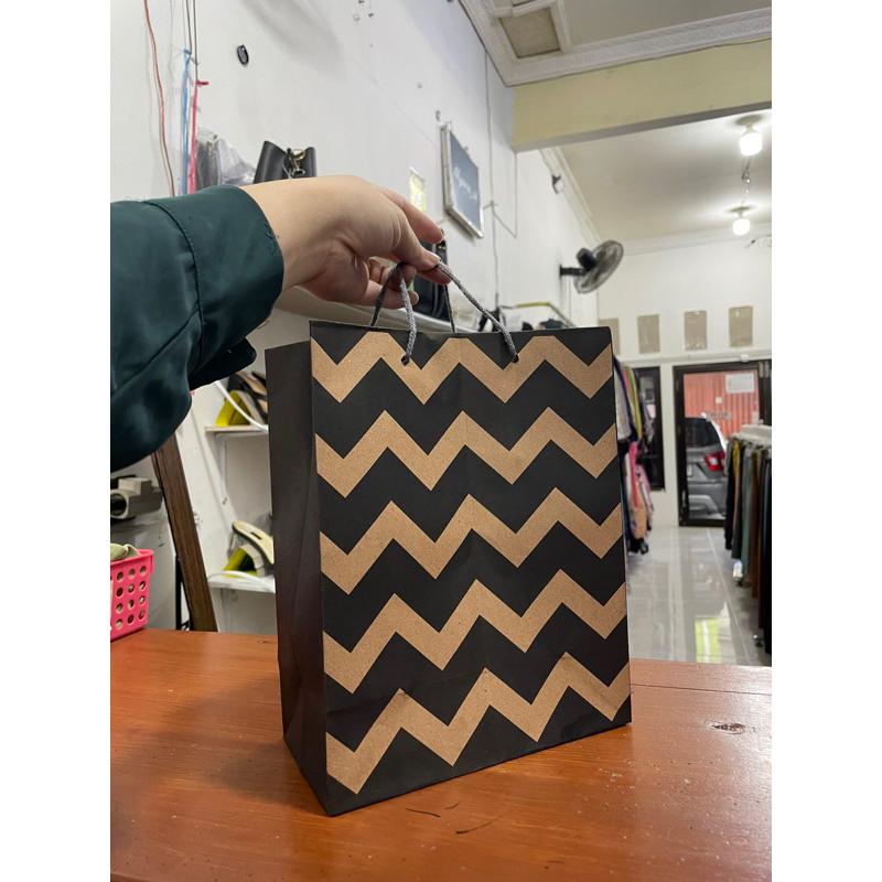 

Paperbag Tas Mika Bungkus Kado Hampers by AFS