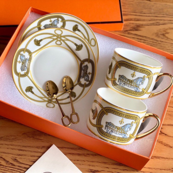 Unik Hampers Cangkir Set Hermes / Hadiah Cangkir Couple Set Gift Box - Putih Murah