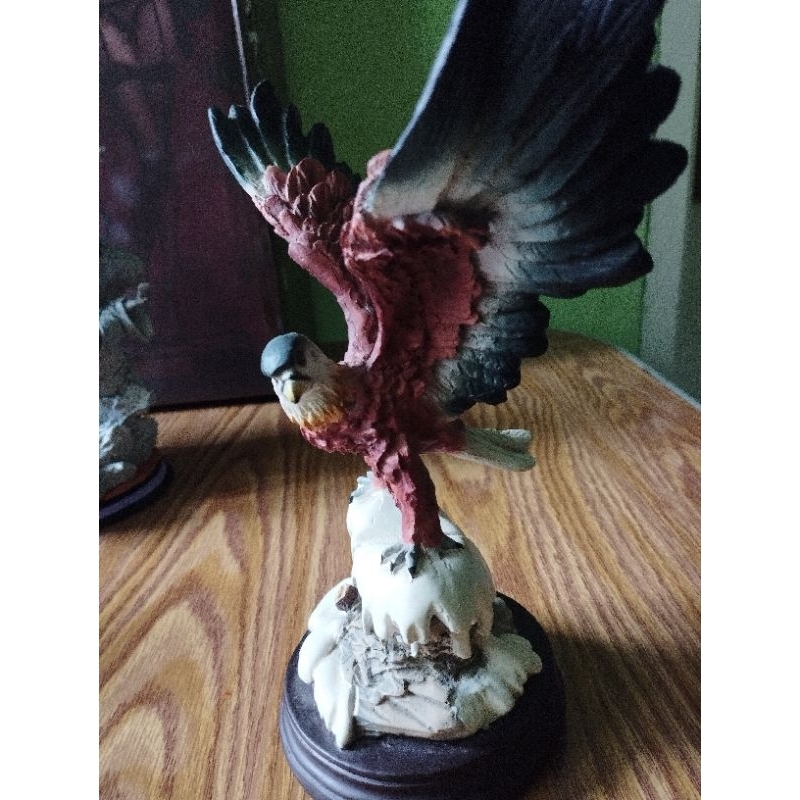 Patung Burung Elang Rajawali Resin