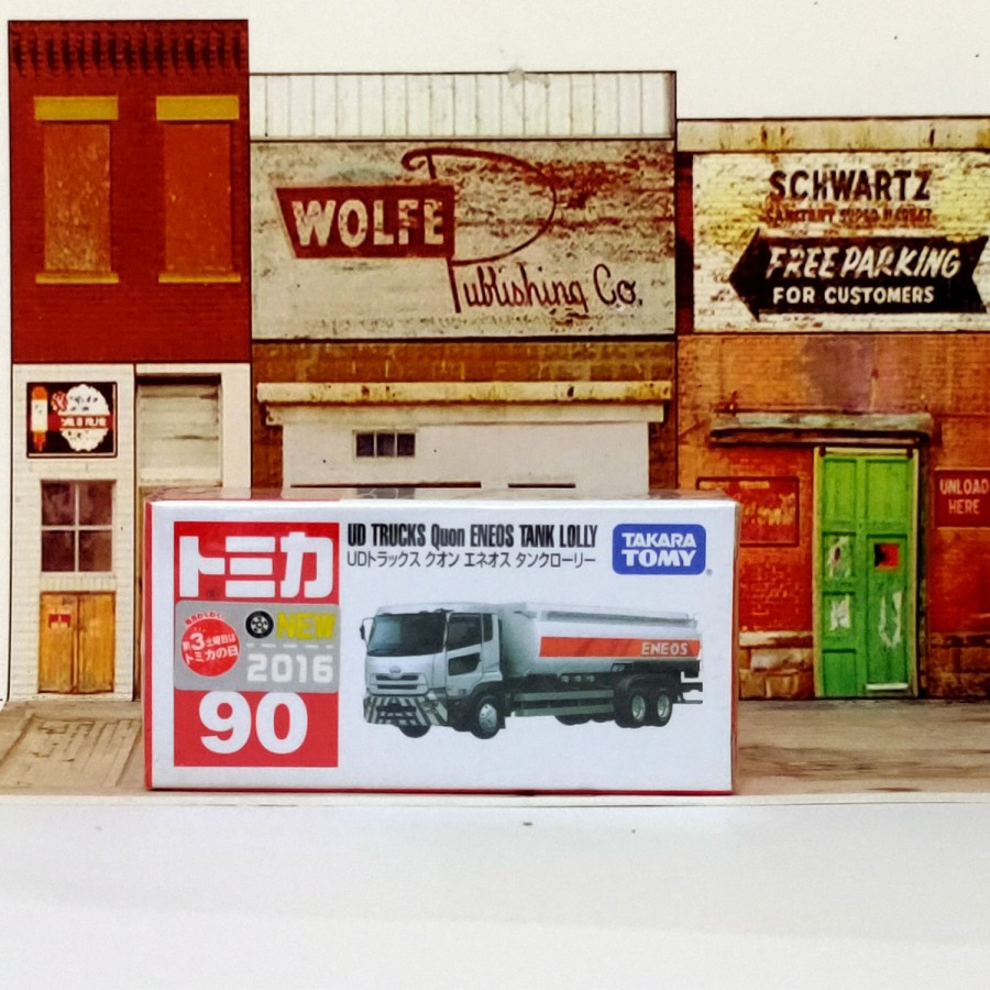 Tomica No 90 UD Truck Quon Tank Diecast Mobil Truk original harga murah