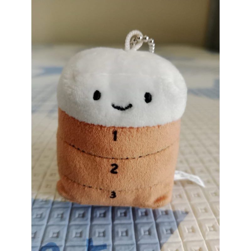 Qualia Boneka lucu miniatur lompat keychain