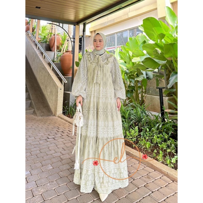 MAHIRA DRESS