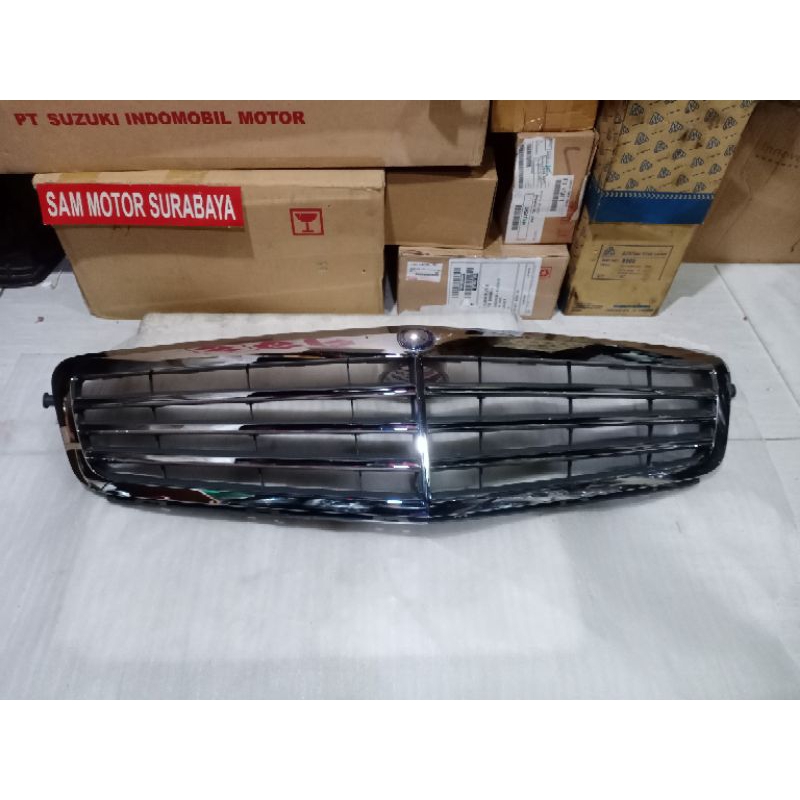 Grill Grille Mercedes Benz w204 W 204, c200 Original