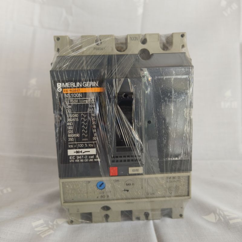 MCCB/BEREKER MERLIN GERIN NS100N 80A